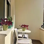 Gloria * Tirana